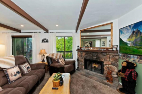 Charming Condo W I Hot Tub & Pet Friendly Big Bear Lake
